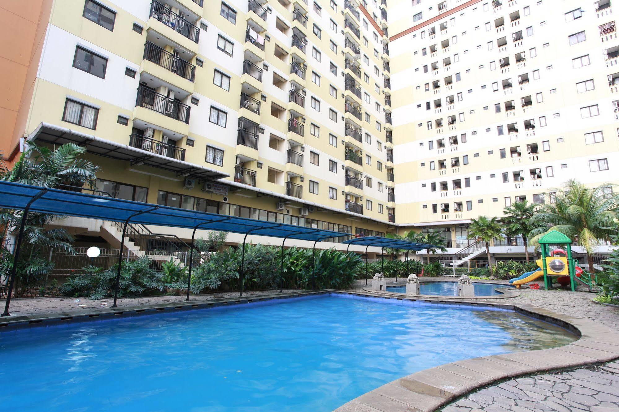Literooms Kebagusan Jakarta Exterior photo