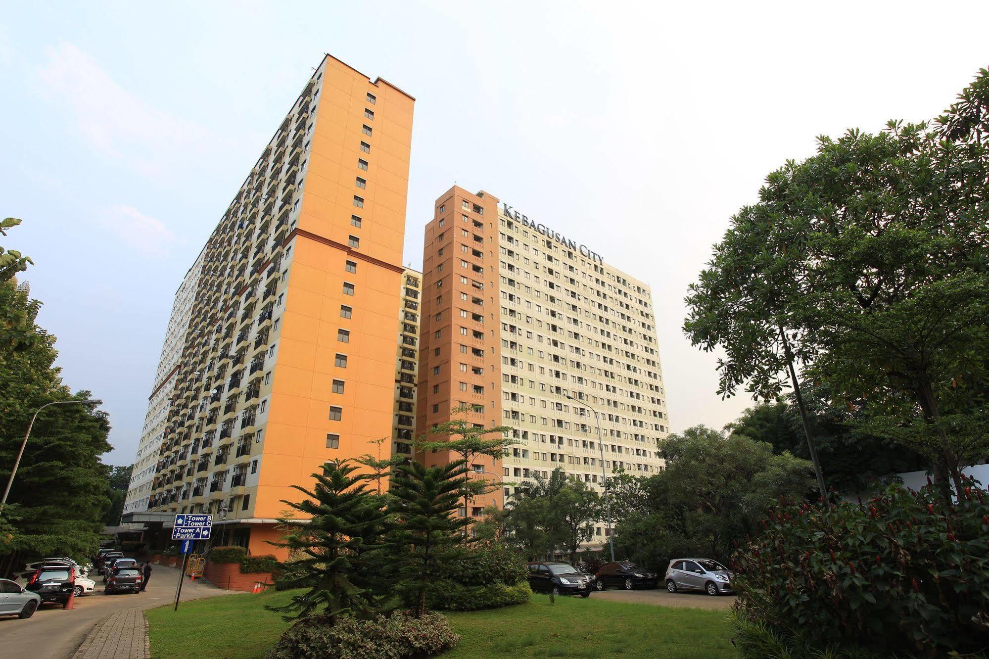 Literooms Kebagusan Jakarta Exterior photo